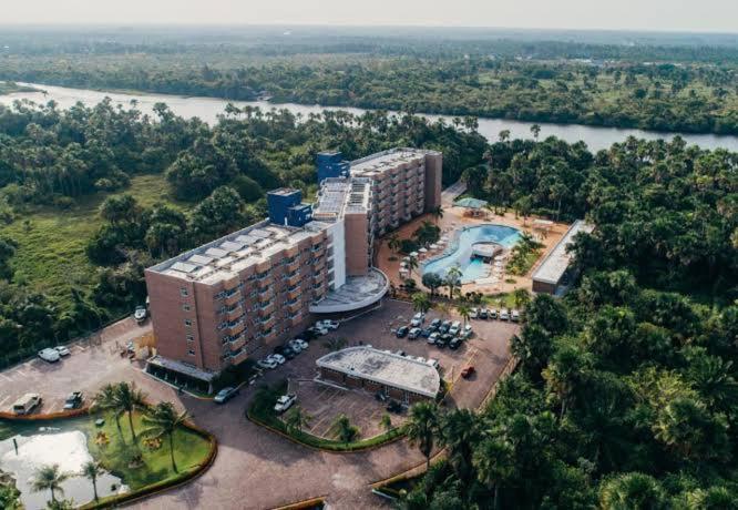 Apartamento Em Resort บาร์เฮรินยัส ภายนอก รูปภาพ